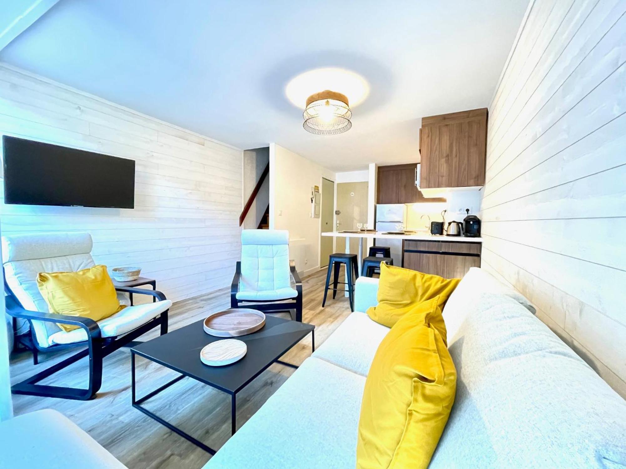 Centre Village Appartement 3 Chambres Avec Terrasse Jusqu'A 6 Personnes Сен-Ларі-Сулан Екстер'єр фото
